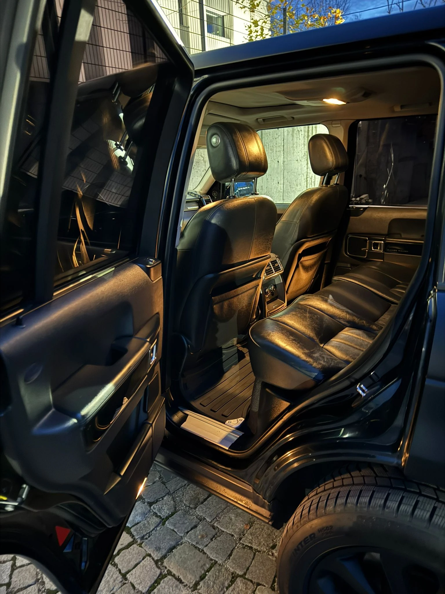 Land Rover Range rover V8/4x4/AUTO/NAVI/H&K/Memory/MULTY/Full service! - изображение 10