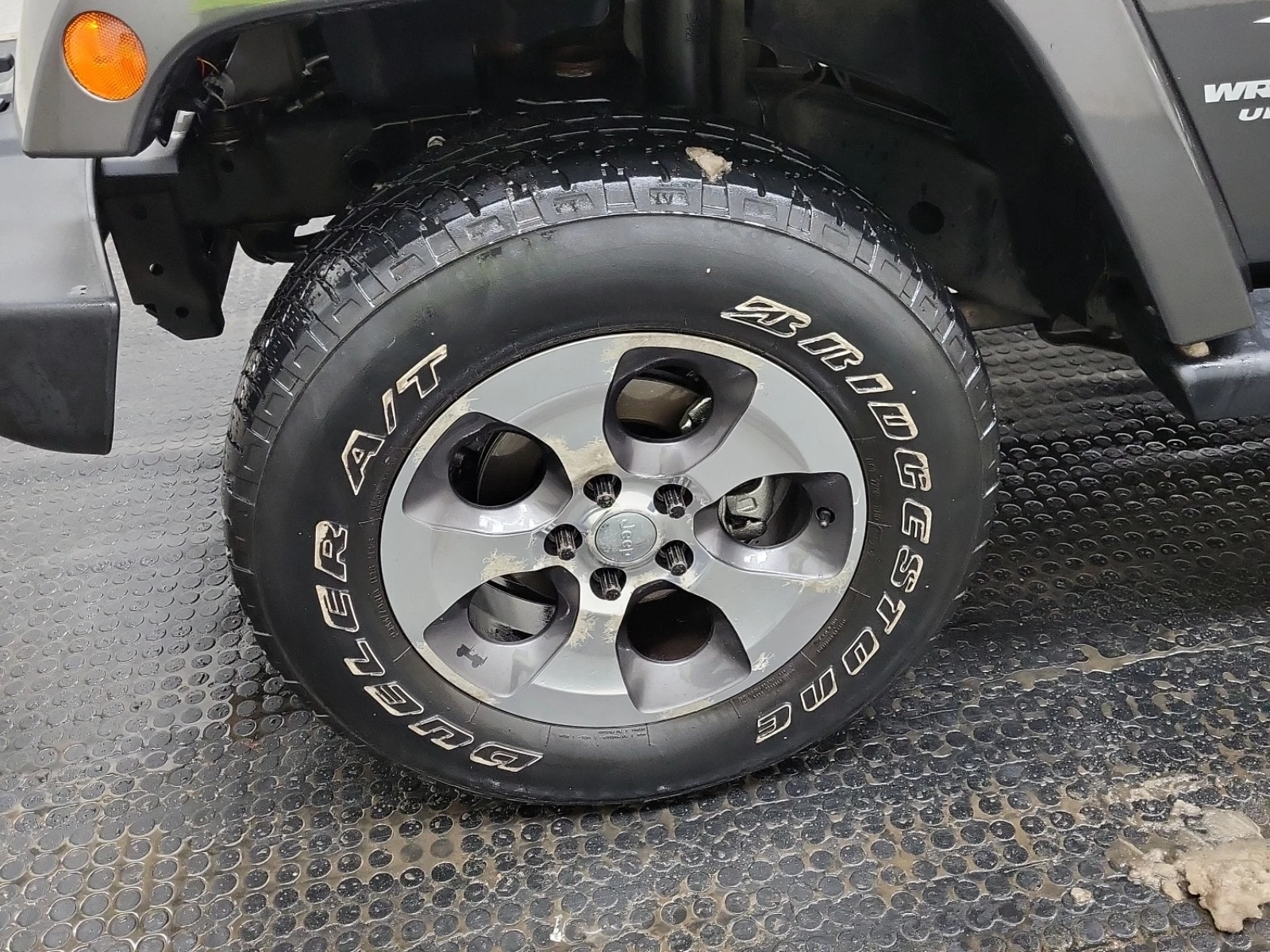 Jeep Wrangler * UNLIMITED SAHARA* CARFAX*  - изображение 7