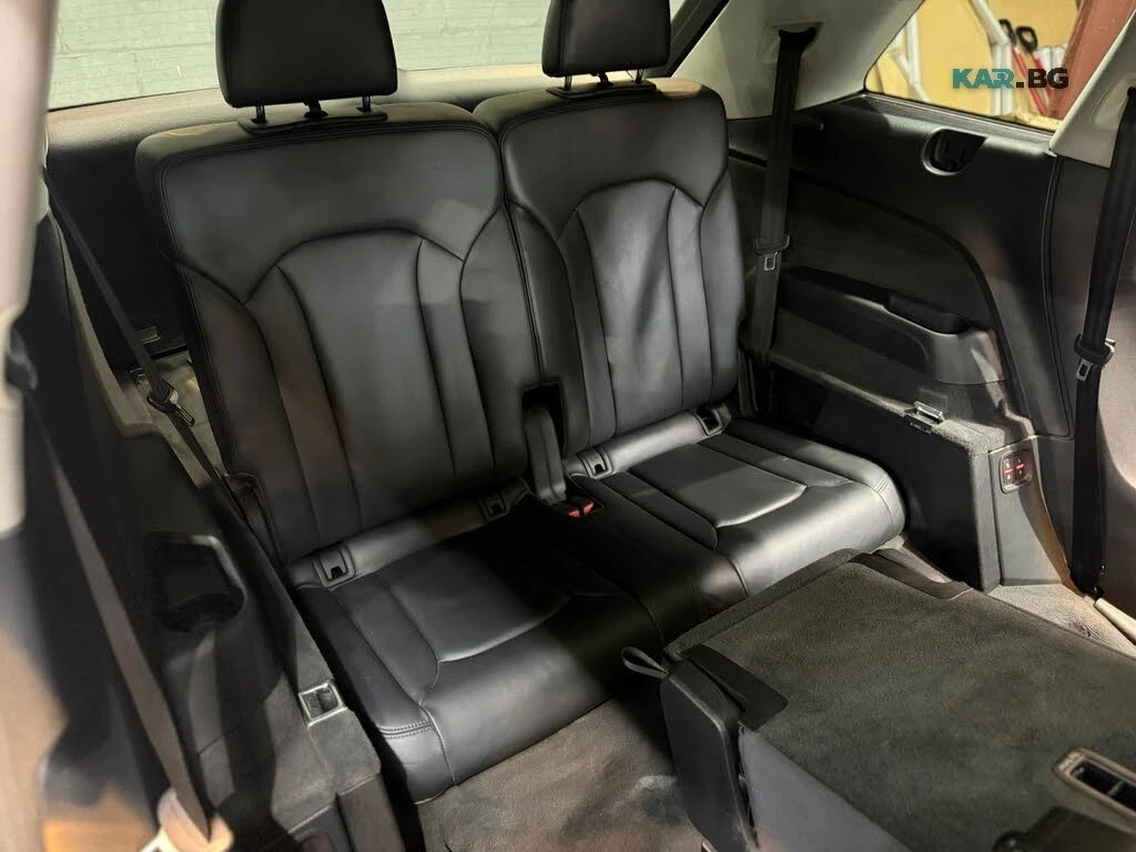 Audi Q7 Technik * Масаж * 360 * АвтоКредит * (ЦЕНА ДО БГ), снимка 16 - Автомобили и джипове - 55712672