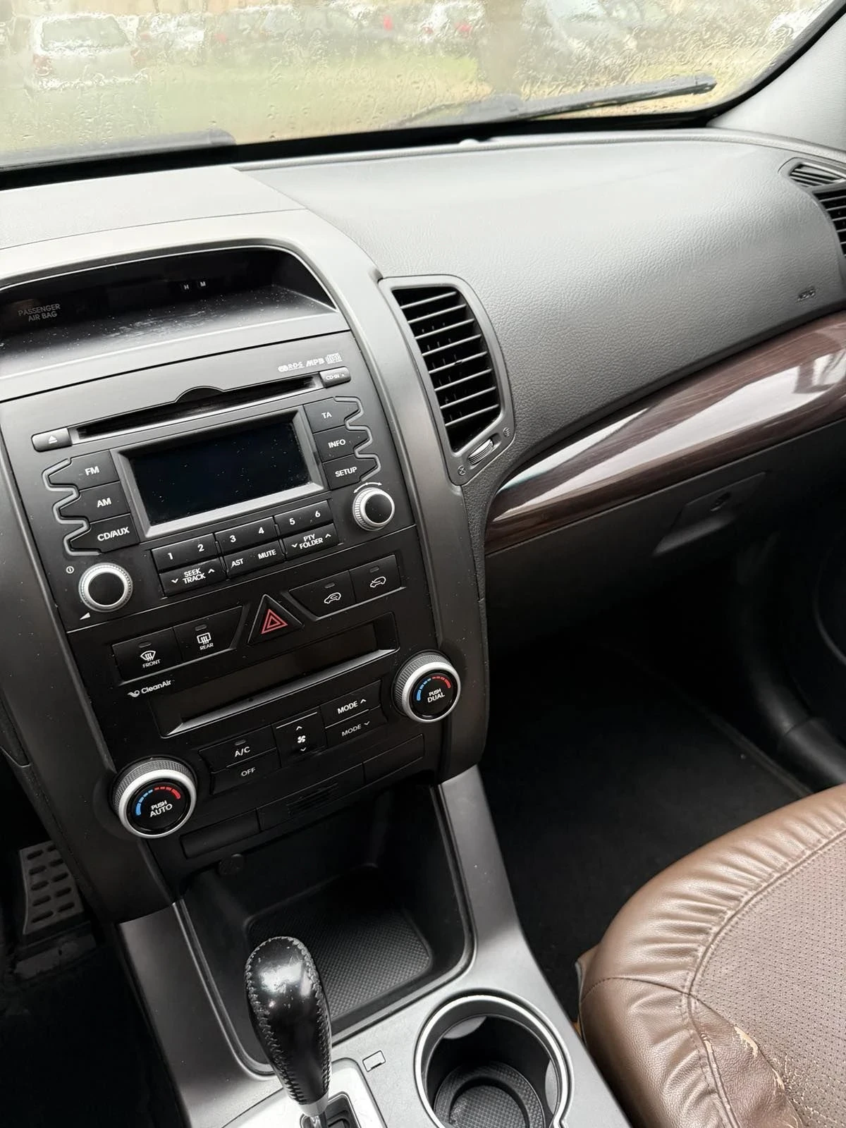 Kia Sorento 2.2, снимка 7 - Автомобили и джипове - 55977233