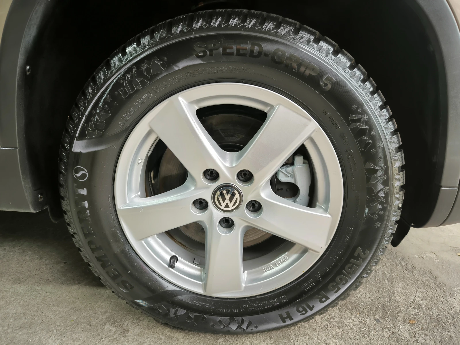 VW Tiguan 2, 0ТDi-140k.c.4Х4, 6ск.HABИ, ПАНОРАМА, LED, снимка 15 - Автомобили и джипове - 56270165