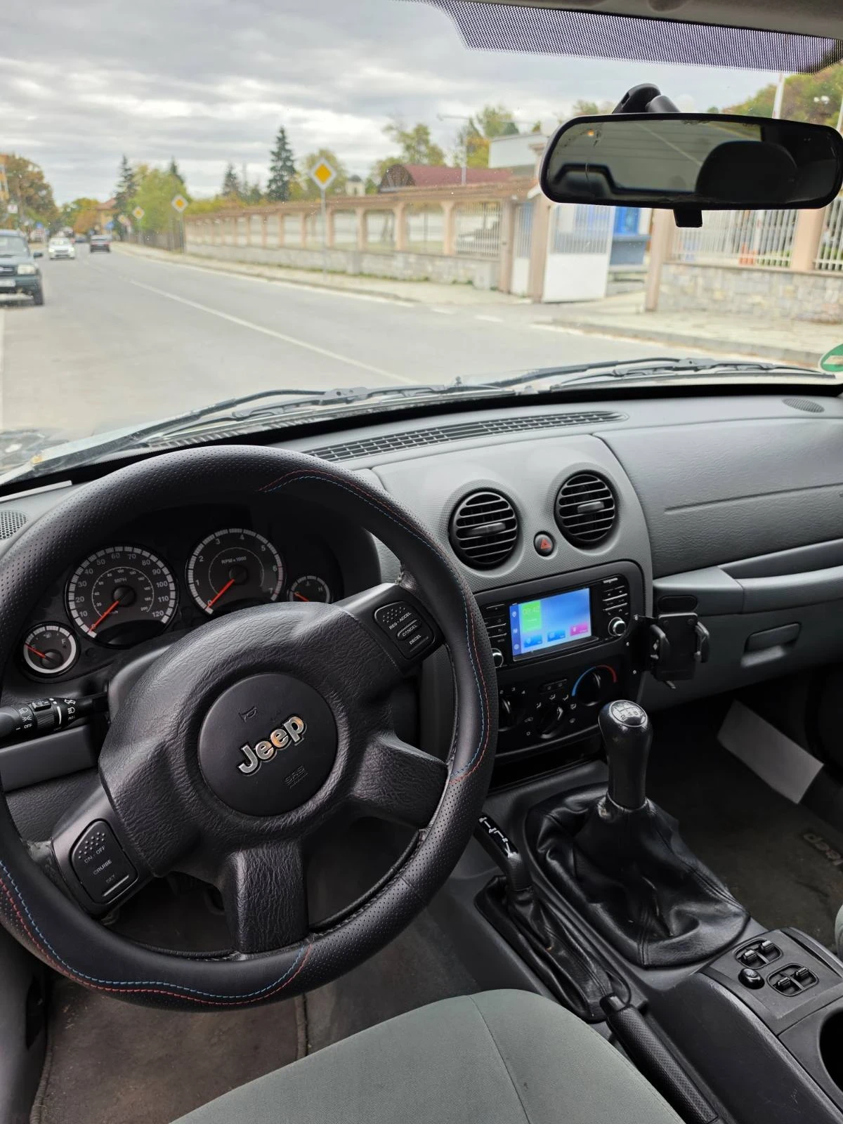 Jeep Cherokee 3.7, снимка 3 - Автомобили и джипове - 56720186