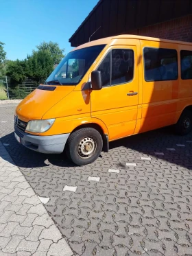 Mercedes-Benz 208, снимка 2