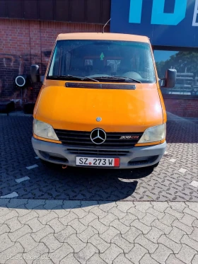 Mercedes-Benz 208, снимка 1