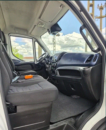 Iveco 35c18 КАТ Б, снимка 4 - Бусове и автобуси - 54826078