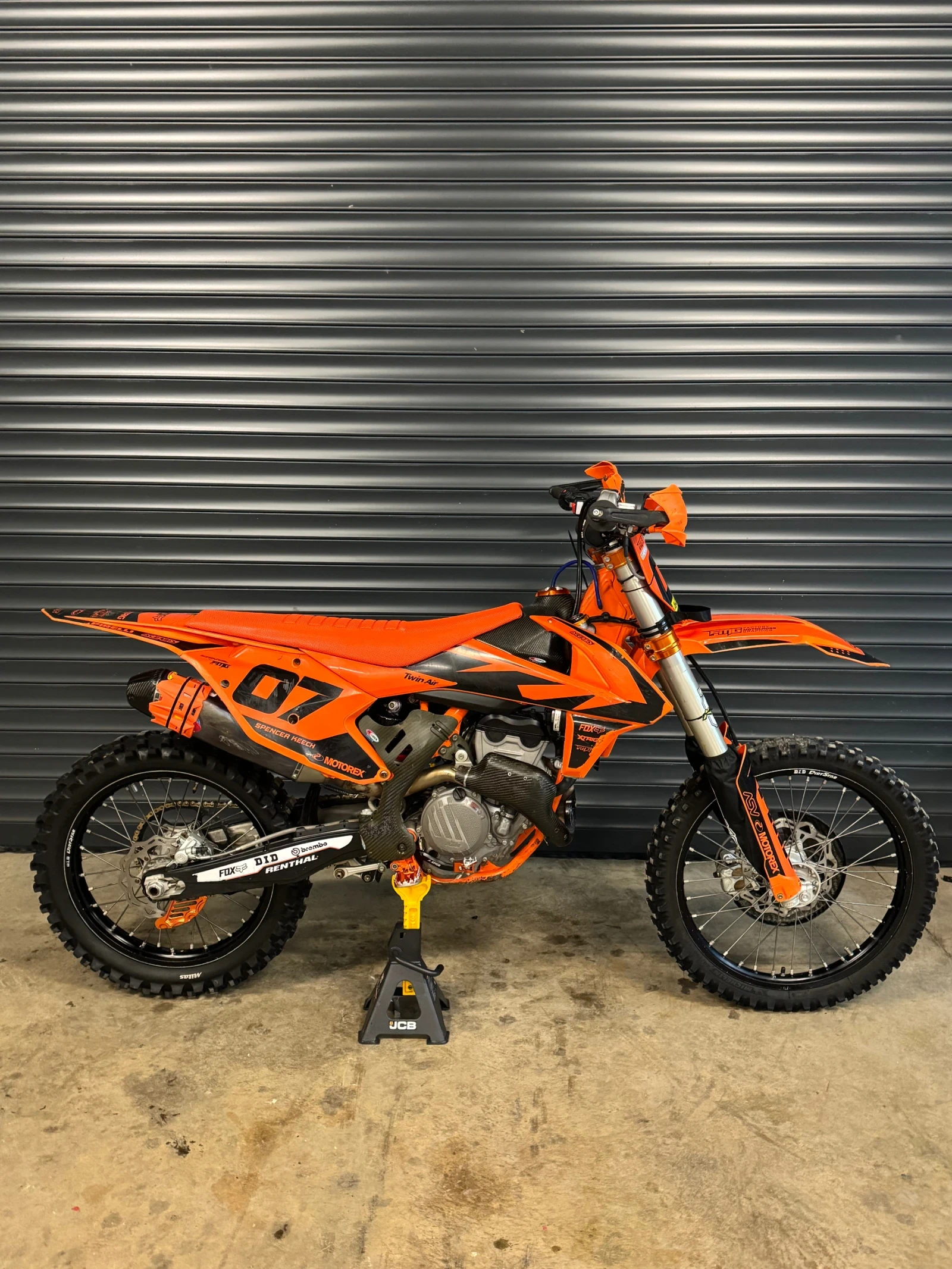 Ktm SX-F 250 - изображение 2