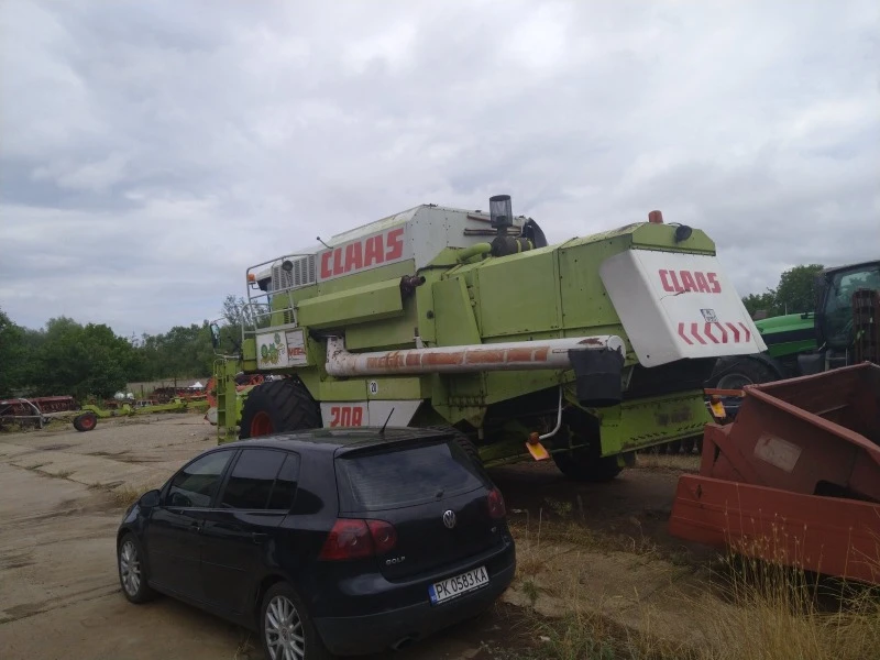 Комбайн Claas MEGA 208, снимка 4 - Селскостопанска техника - 46087441