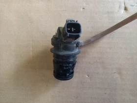 Помпа чистачки Тойота Рав4 2.2дкат (9)