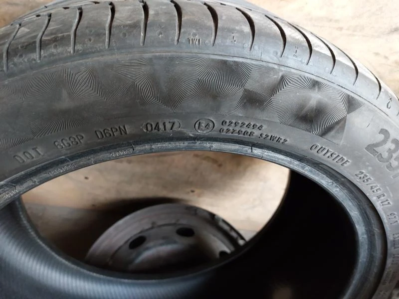 Гуми Летни 235/45R17, снимка 5 - Гуми и джанти - 37107470