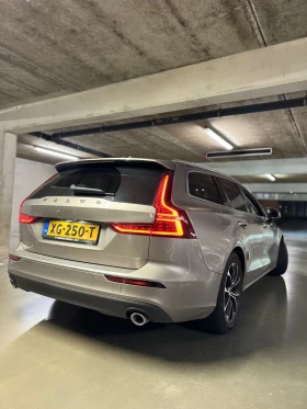 Volvo V60 2.0 D4 Momentum 190кс, снимка 2