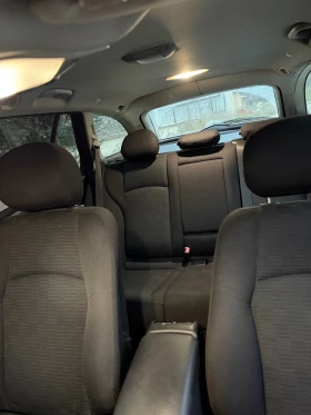 Mercedes-Benz C 200, снимка 13