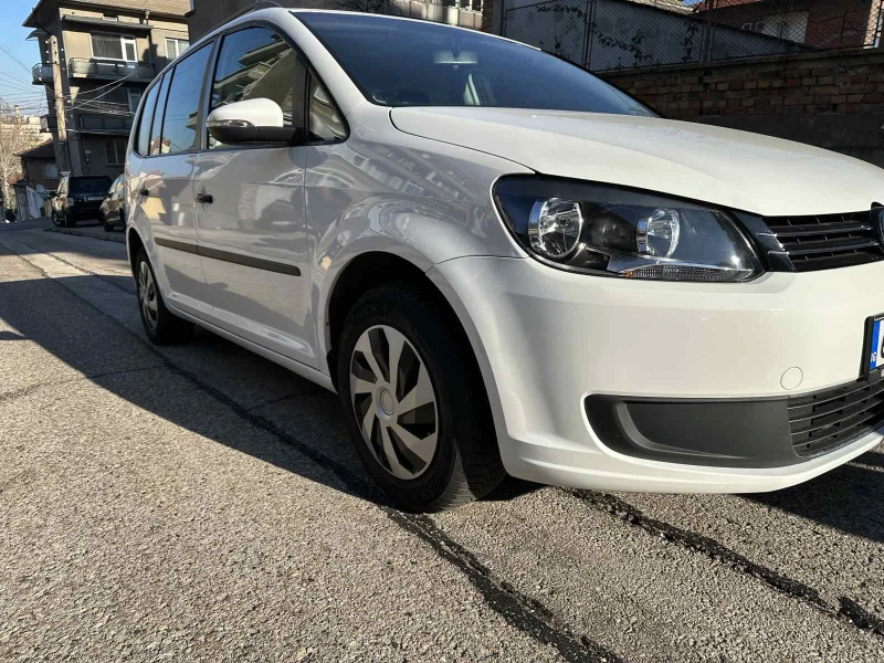 VW Touran, снимка 5 - Автомобили и джипове - 48043125