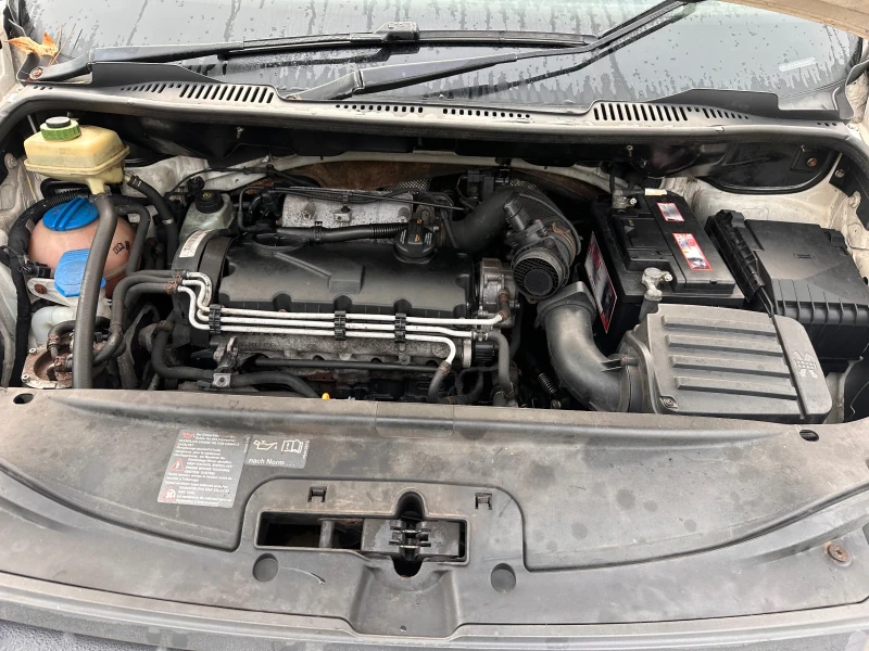 VW Caddy 2.0sdi, снимка 5 - Автомобили и джипове - 52432369