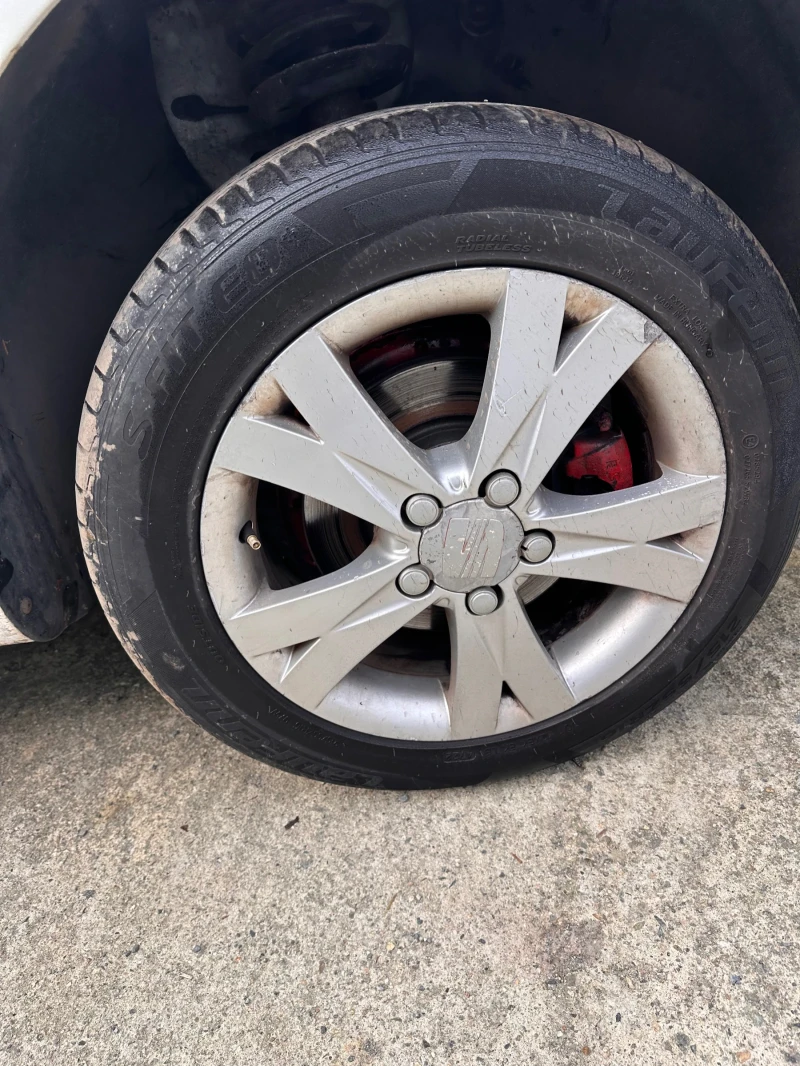 VW Caddy 2.0sdi, снимка 11 - Автомобили и джипове - 52432369