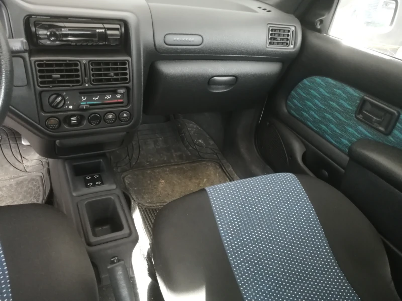 Peugeot 106 electric, снимка 8 - Автомобили и джипове - 52500133