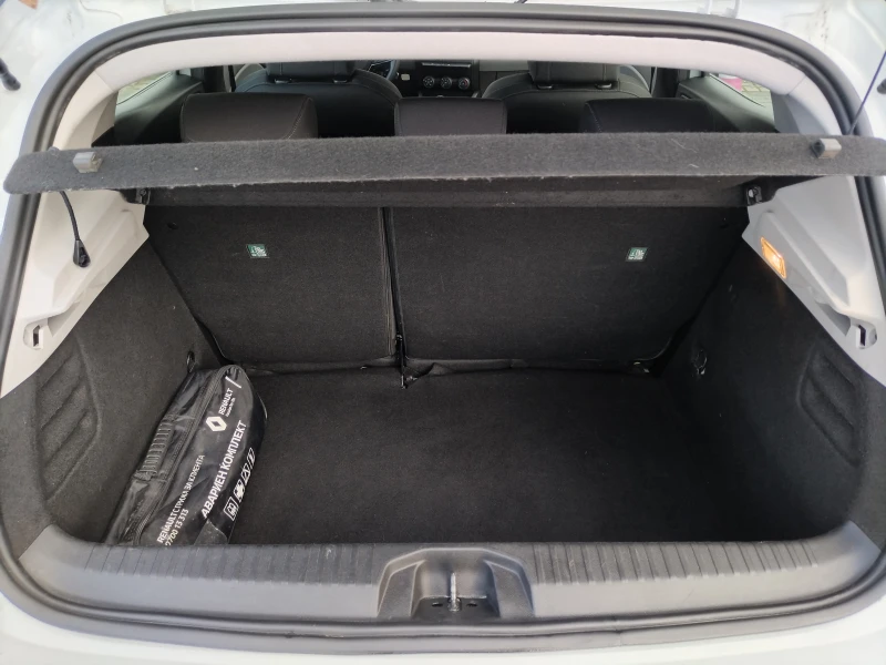 Renault Clio 1.0TCe100к.с., снимка 14 - Автомобили и джипове - 52875517