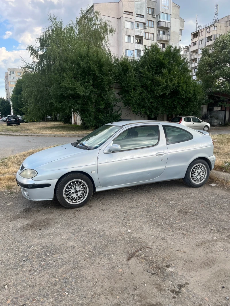 Renault Megane, снимка 3 - Автомобили и джипове - 53534618
