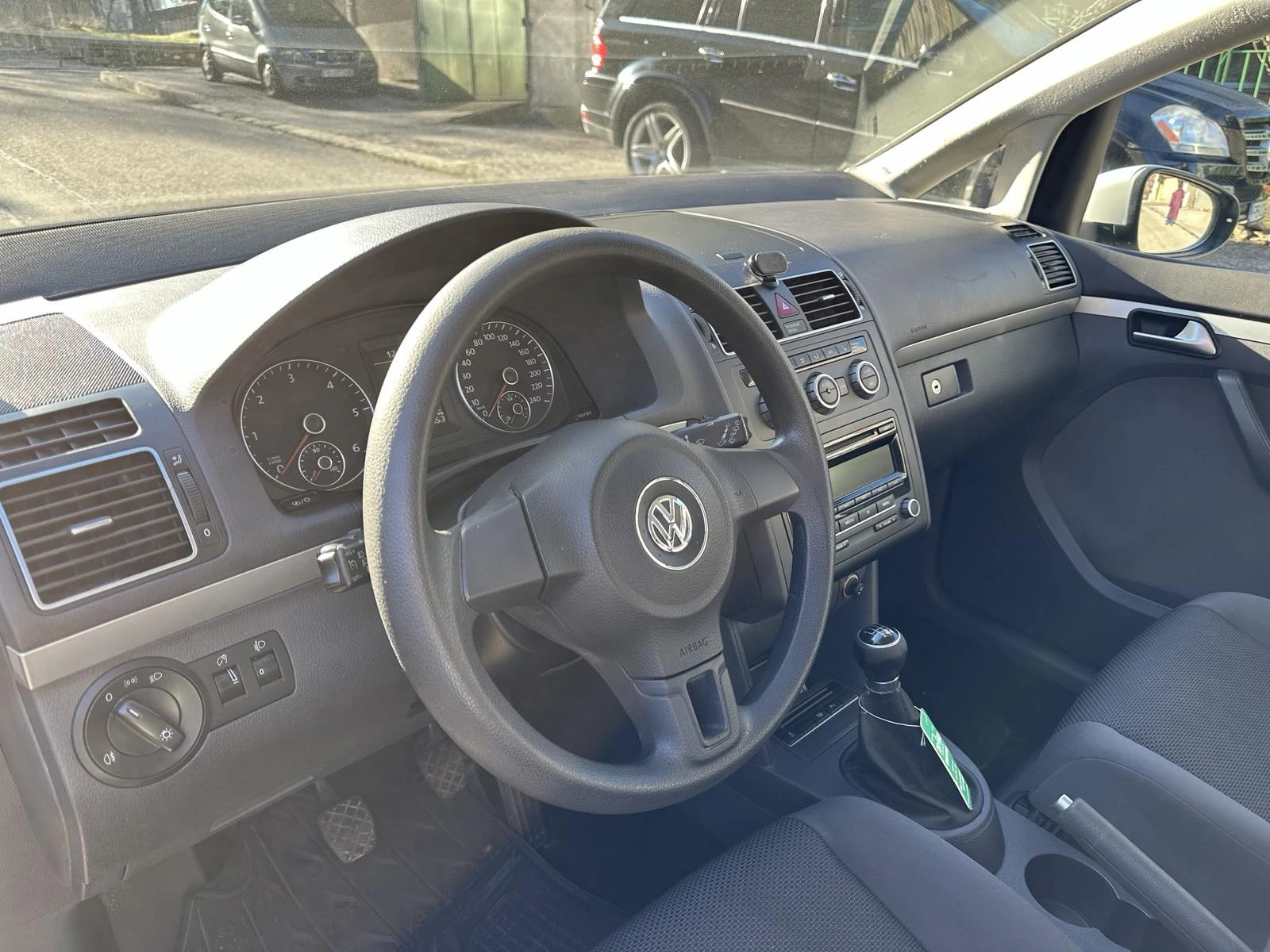 VW Touran  - изображение 10