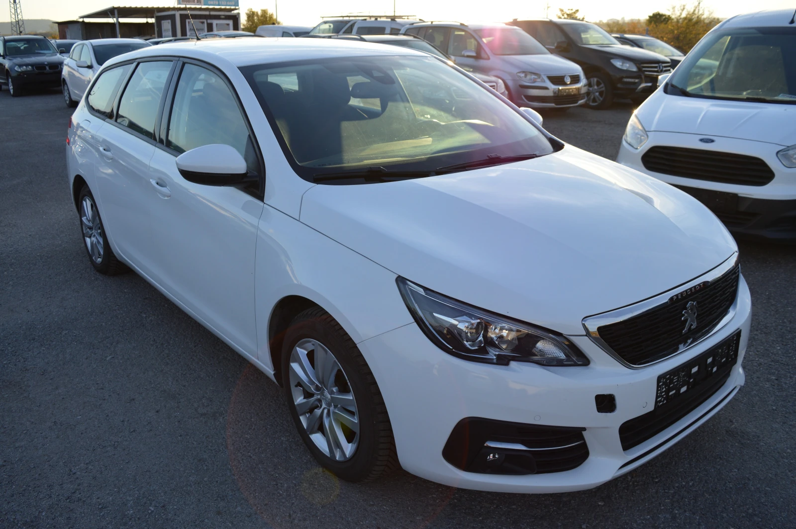 Peugeot 308 1.5Hdi-AVTOMAT-EURO6 - изображение 3