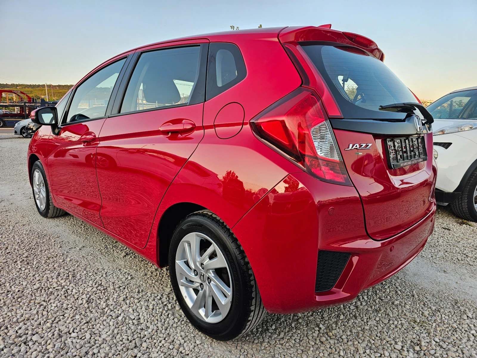 Honda Jazz 1.3i, 102к.с. - изображение 6