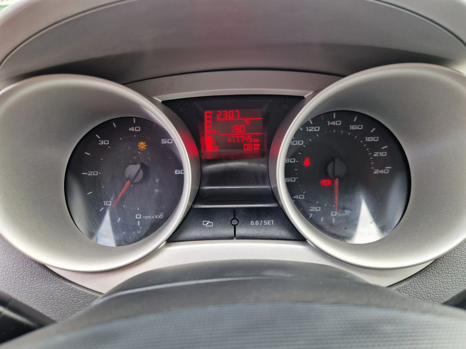 Seat Ibiza 1.6TDI 90PS. ITALIA | Mobile.bg � ����������� 14