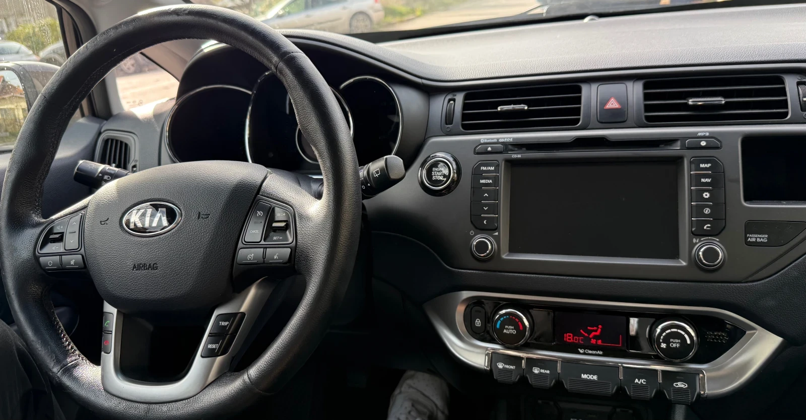 Kia Rio 1.4i-109k.c-KEYLESS-NAVI-PARKTRONIC | Mobile.bg   9