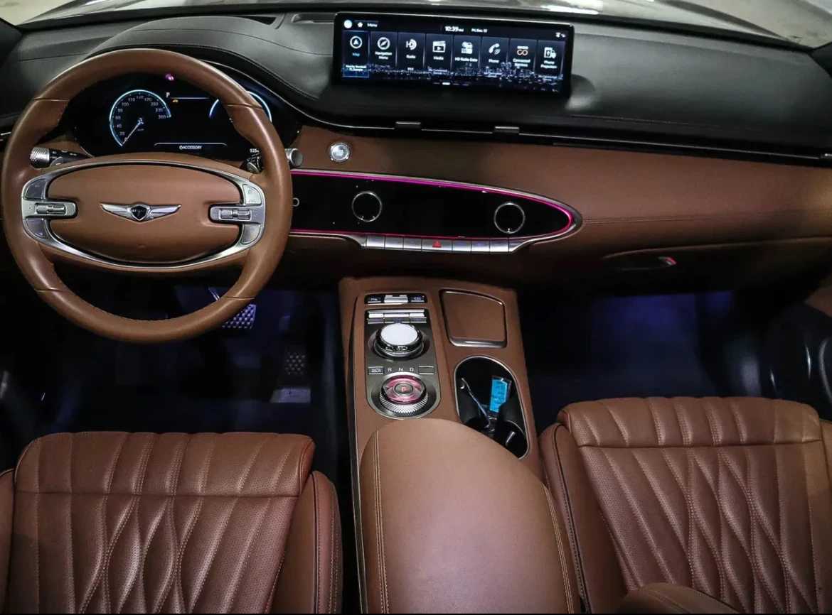 Genesis GV70 2.5T * * PRESTIGE * * CERTIFIED * * CARFAX * *  - изображение 8