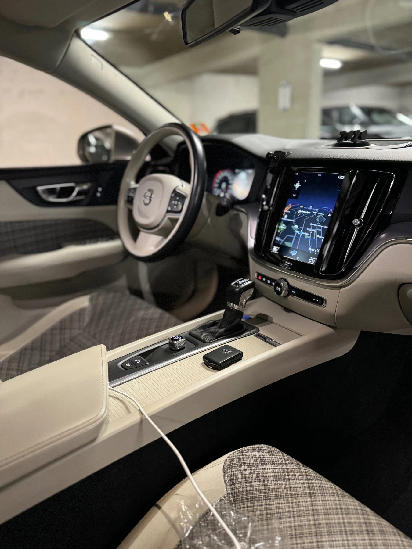 Volvo V60 2.0 D4 Momentum 190�� | Mobile.bg � ����������� 3