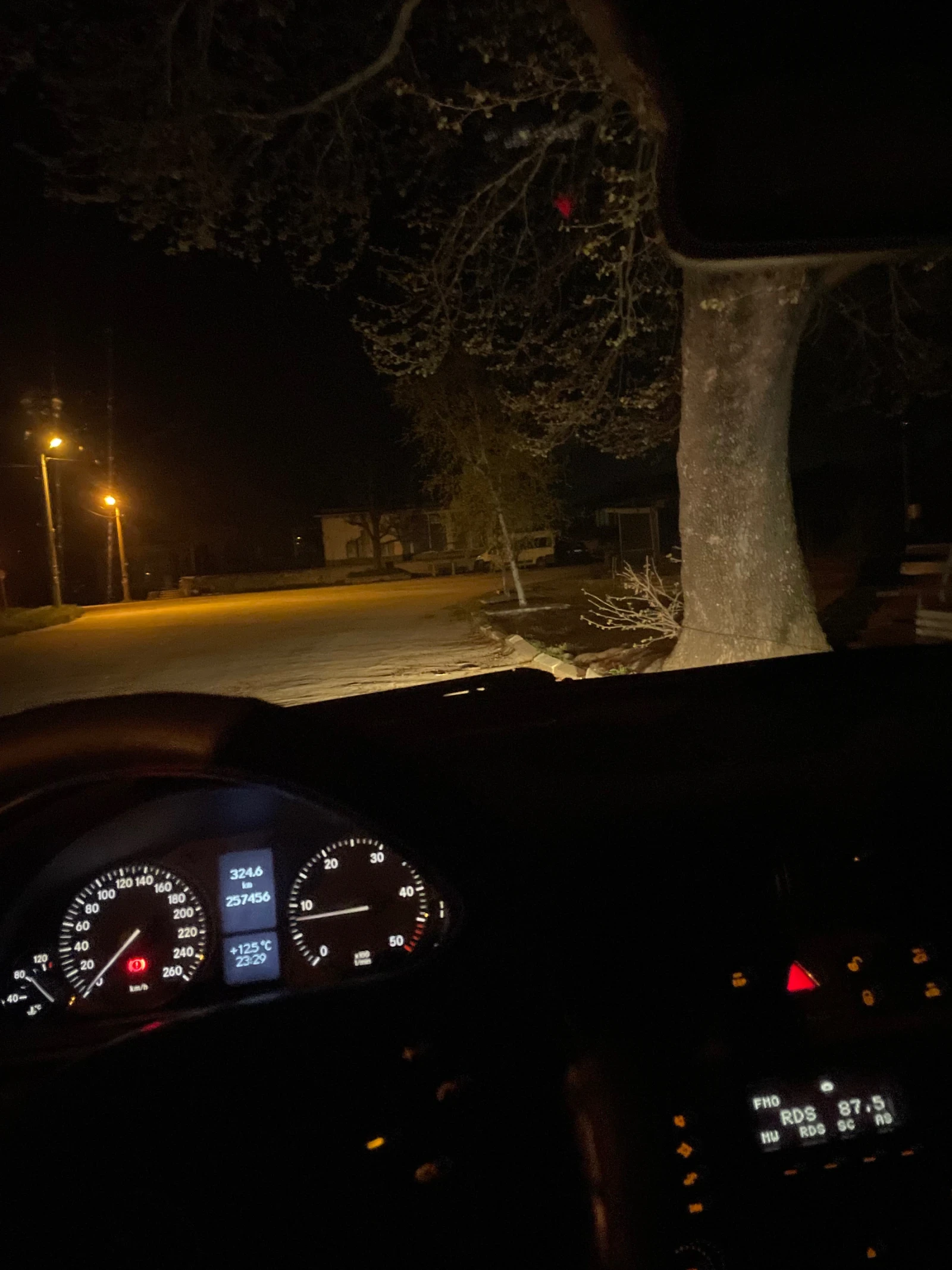 Mercedes-Benz C 200  - изображение 8