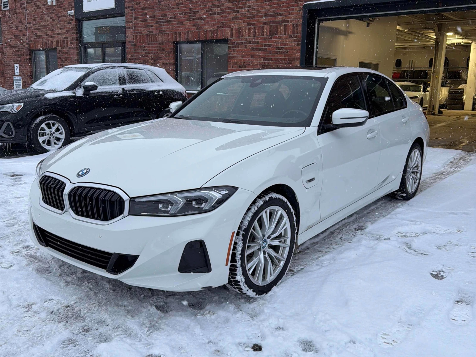 BMW 330 e * * CARFAX * * ���� ������ * *  | Mobile.bg � ����������� 1