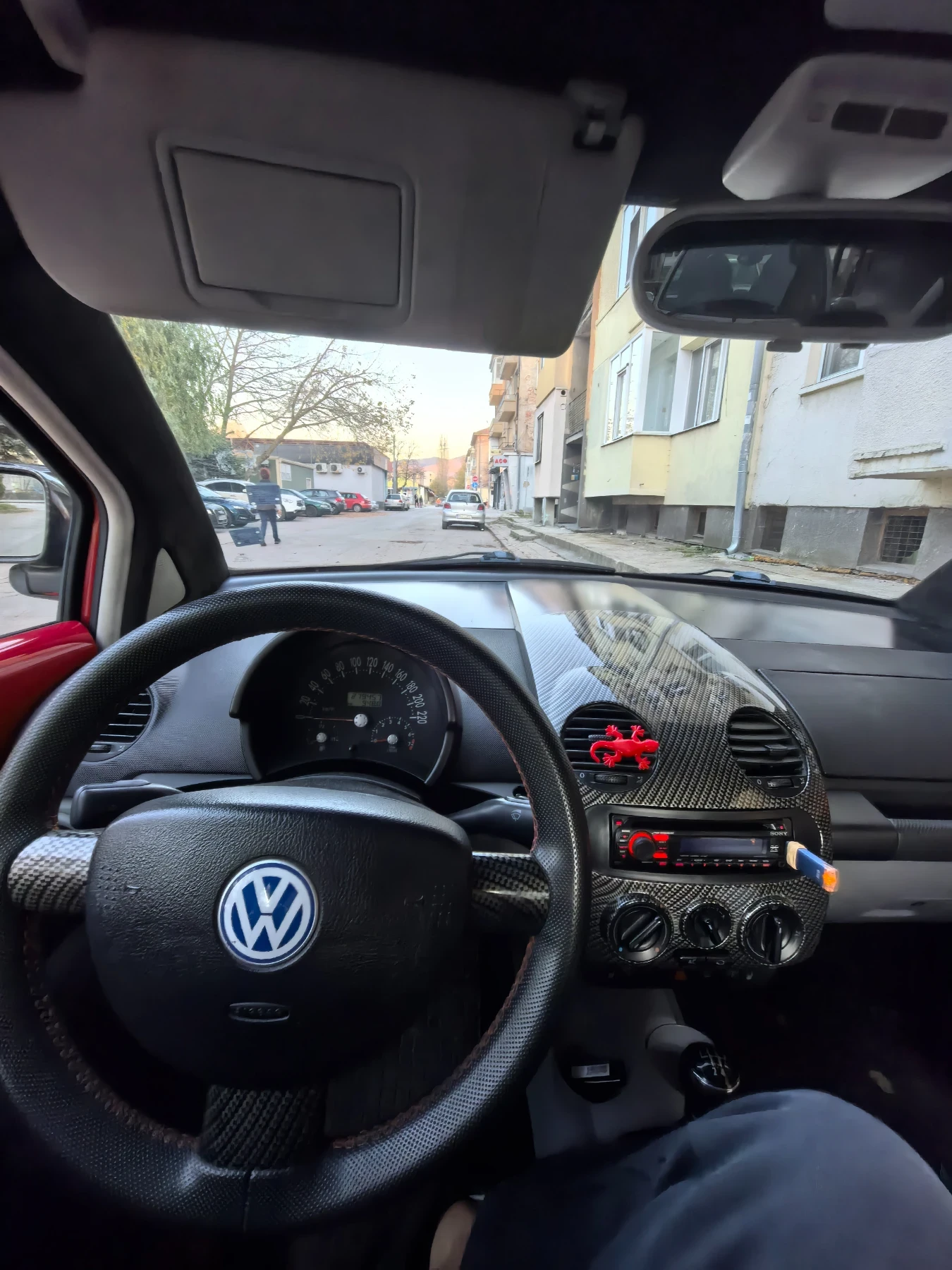 VW New beetle 2.0, снимка 2 - Автомобили и джипове - 54011022