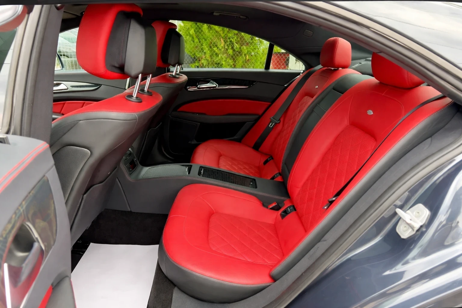 Mercedes-Benz CLS 350 100.000км Реални 100% AMG 6.3 Pack Designo, снимка 7 - Автомобили и джипове - 54013975