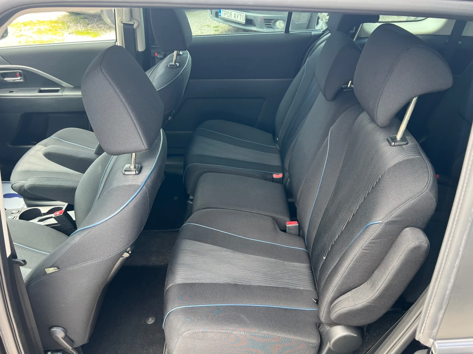 Mazda 5 2.0* АВТОМАТИК* ШВЕЙЦАРИЯ* 7МЕСТА* , снимка 10 - Автомобили и джипове - 54294250