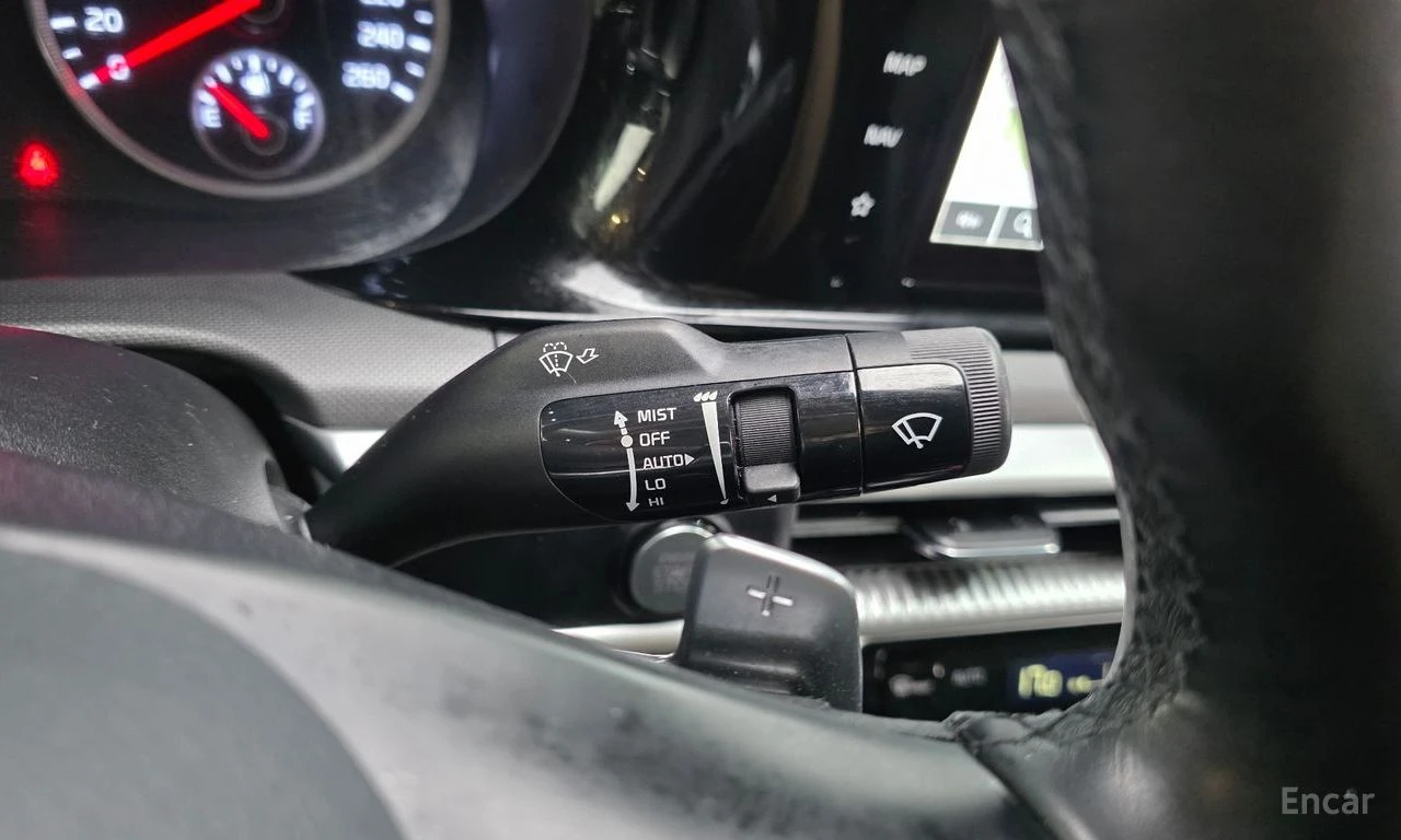 Kia K5 2.0* PRESTIGE* ПОДГРЕВ* ОБДУХВАНЕ* КАМЕРА* КЕЙЛЕС*, снимка 12 - Автомобили и джипове - 54996480