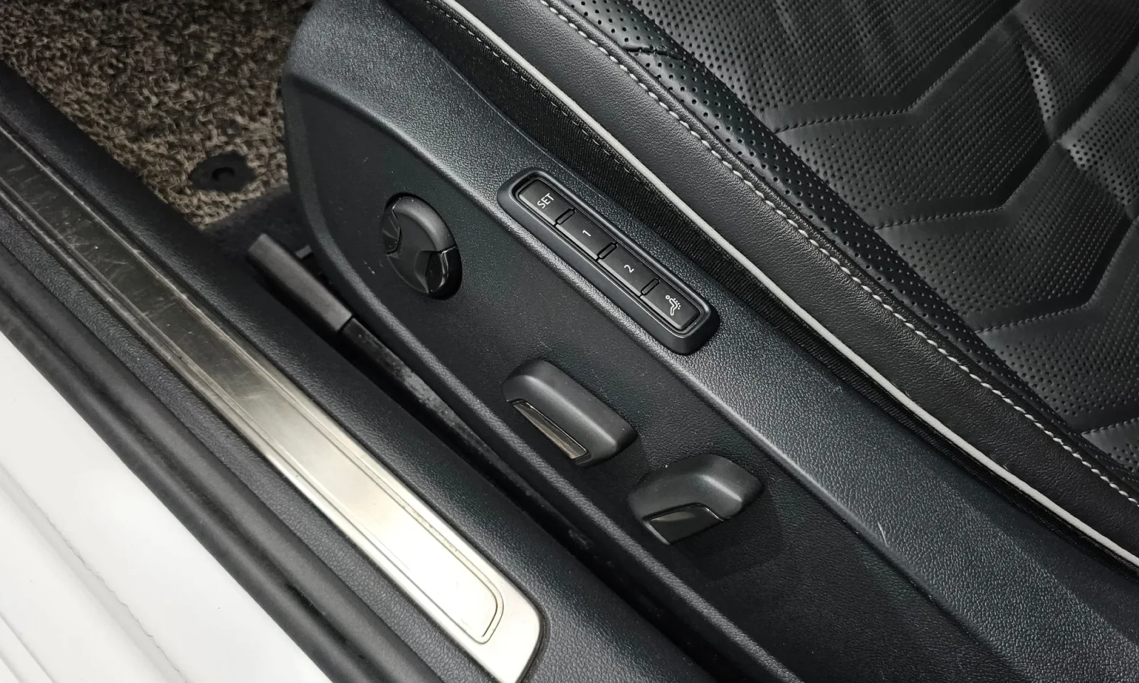 VW Arteon PRESTIGE !УНИКАТ! #HEAD UP/360CAM !ПАНОРАМА, снимка 15 - Автомобили и джипове - 55063845