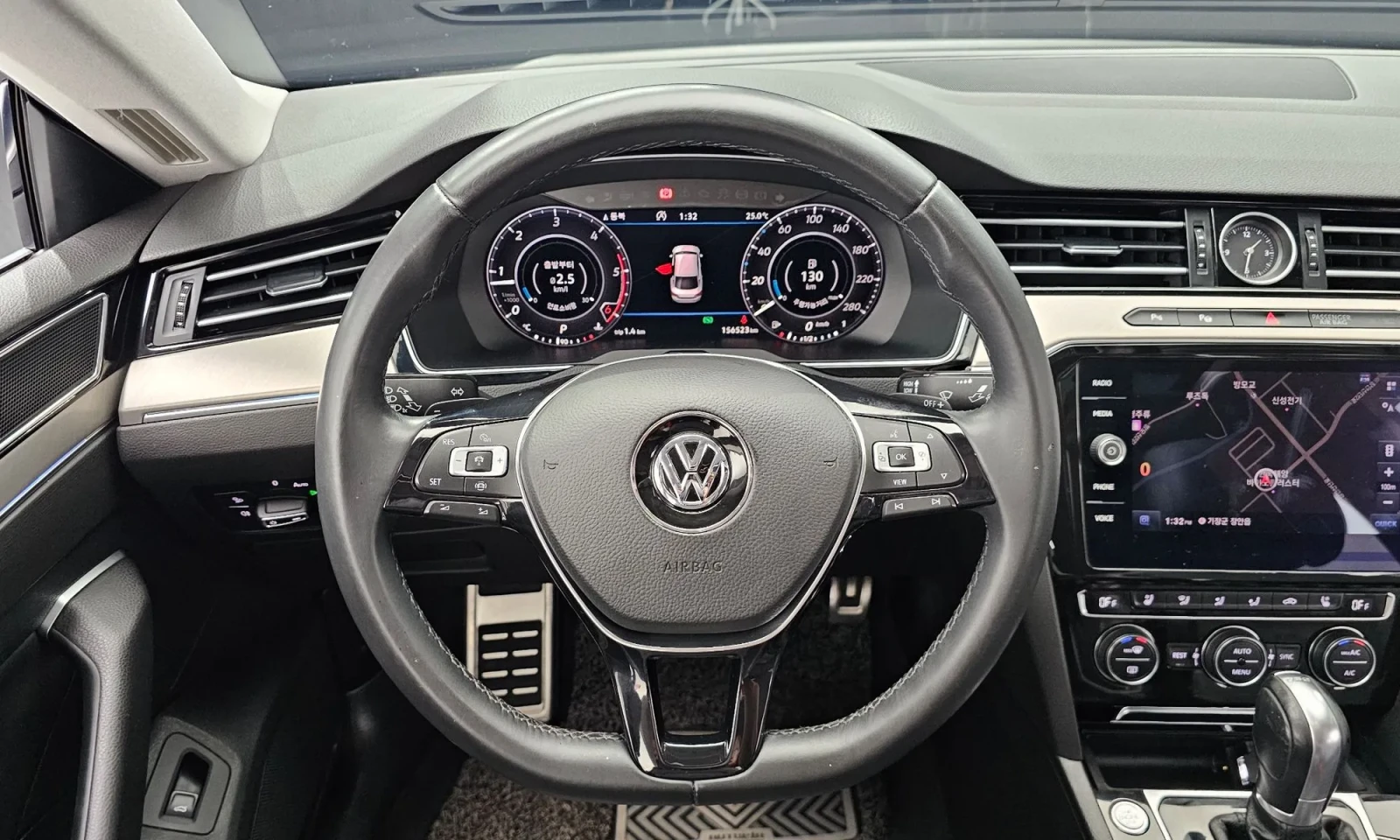 VW Arteon PRESTIGE !УНИКАТ! #HEAD UP/360CAM !ПАНОРАМА, снимка 12 - Автомобили и джипове - 55063845