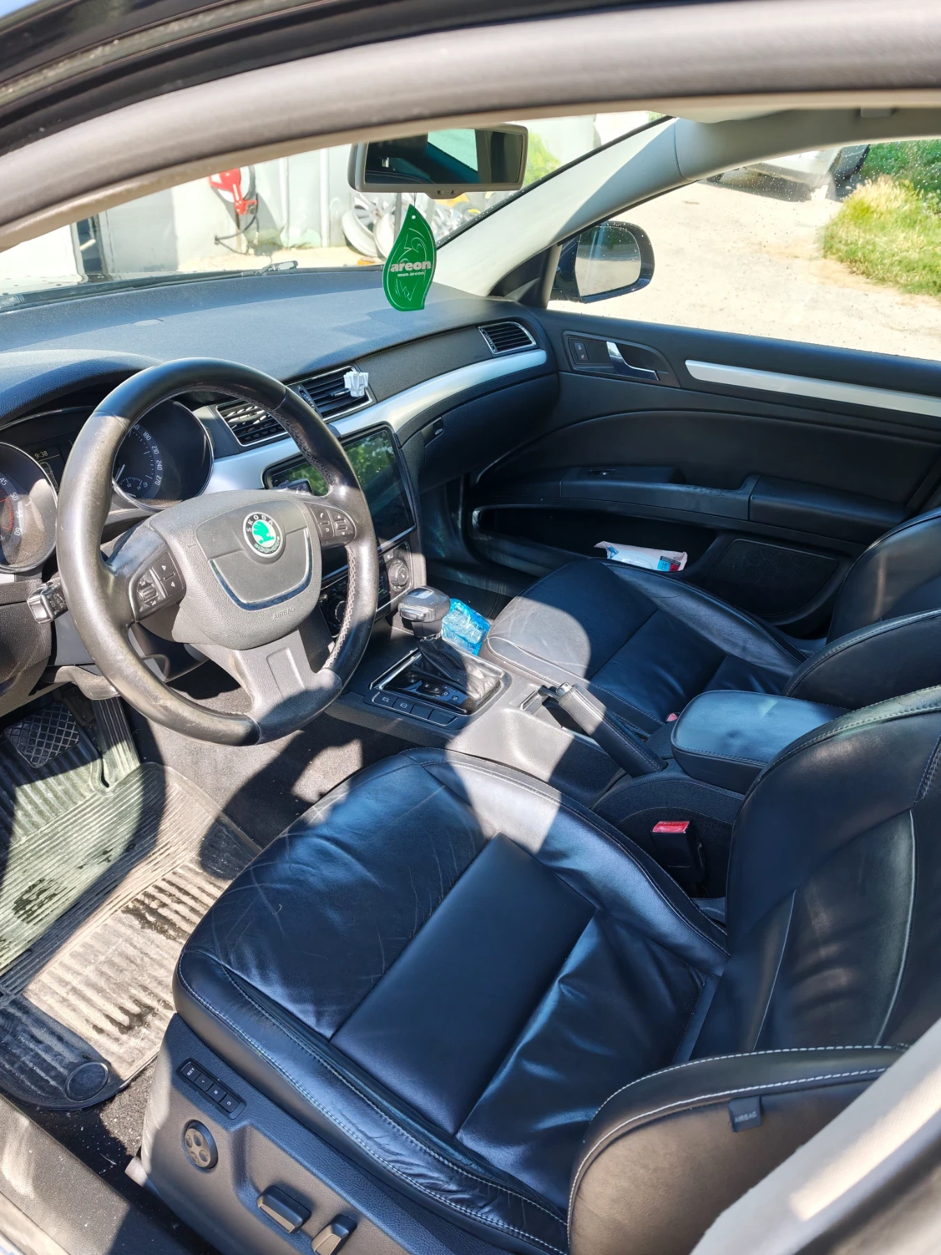 Skoda Superb, снимка 7 - Автомобили и джипове - 55255442