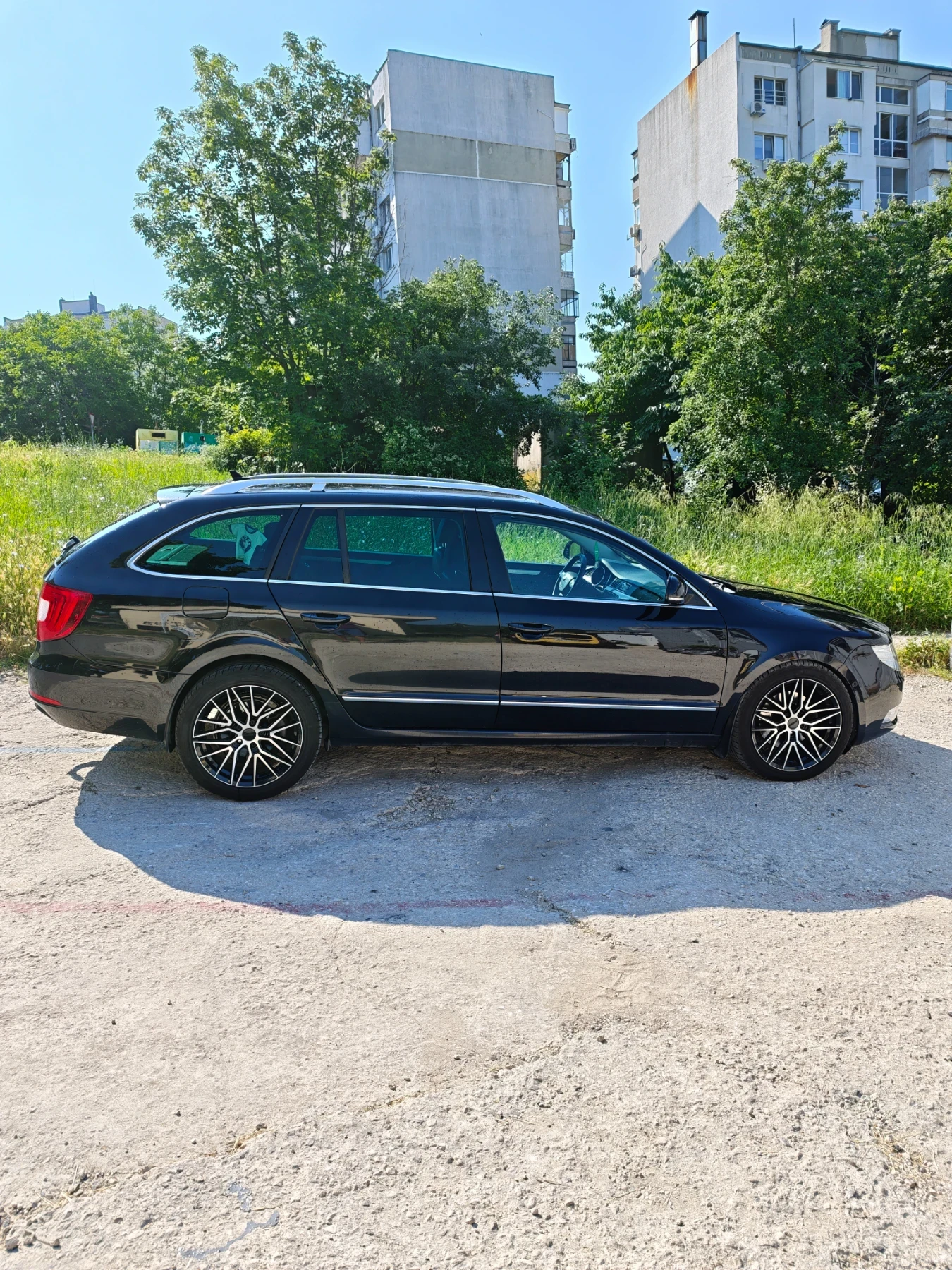 Skoda Superb, снимка 4 - Автомобили и джипове - 55255442