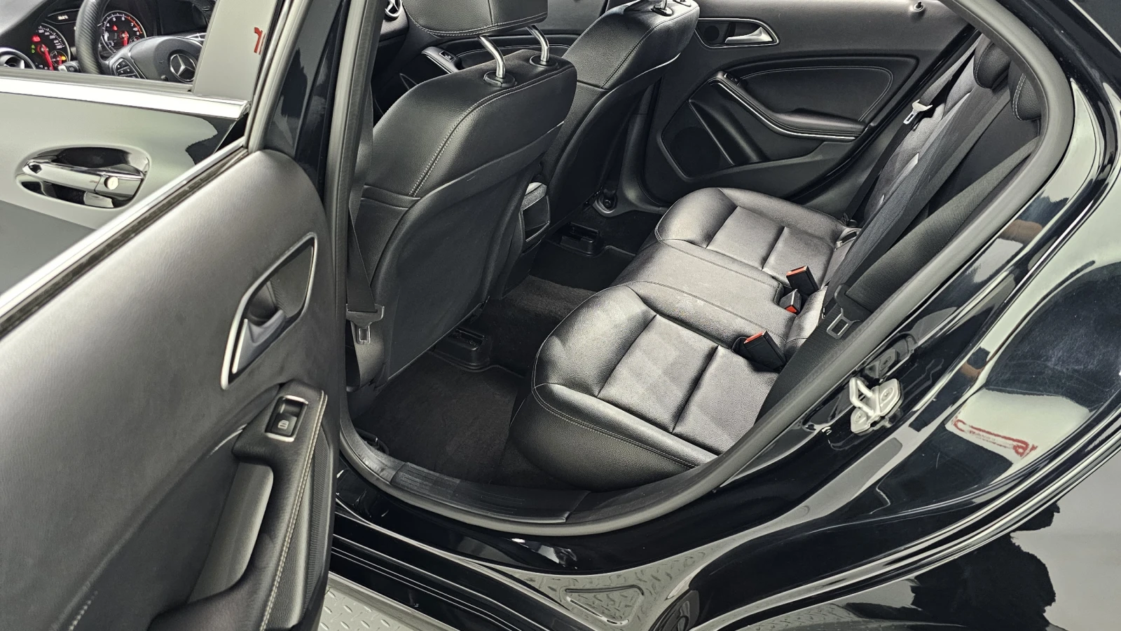 Mercedes-Benz A 200 ЛЮК* КРАЙНА ЦЕНА, снимка 11 - Автомобили и джипове - 55318847