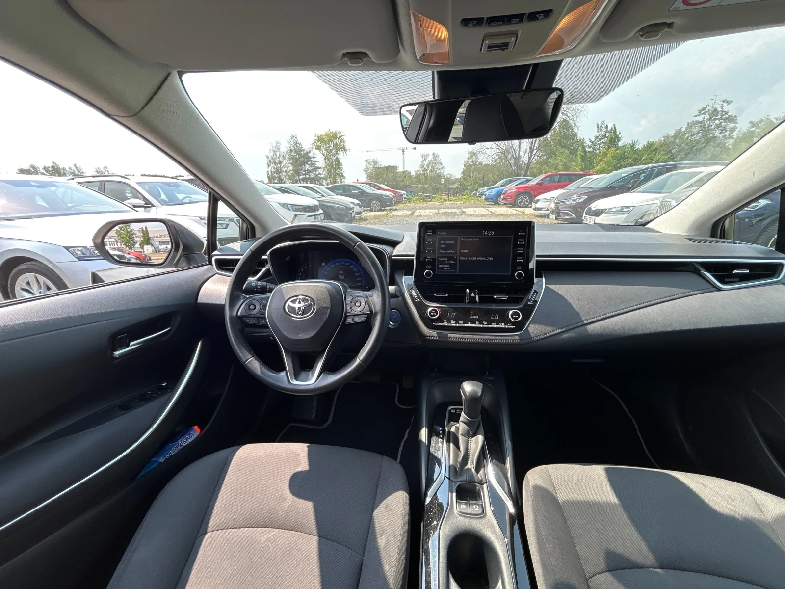 Toyota Corolla 1.8 Hybrid/ Comfort/ e-CVT/ Седан/ Очакван!, снимка 7 - Автомобили и джипове - 55413425