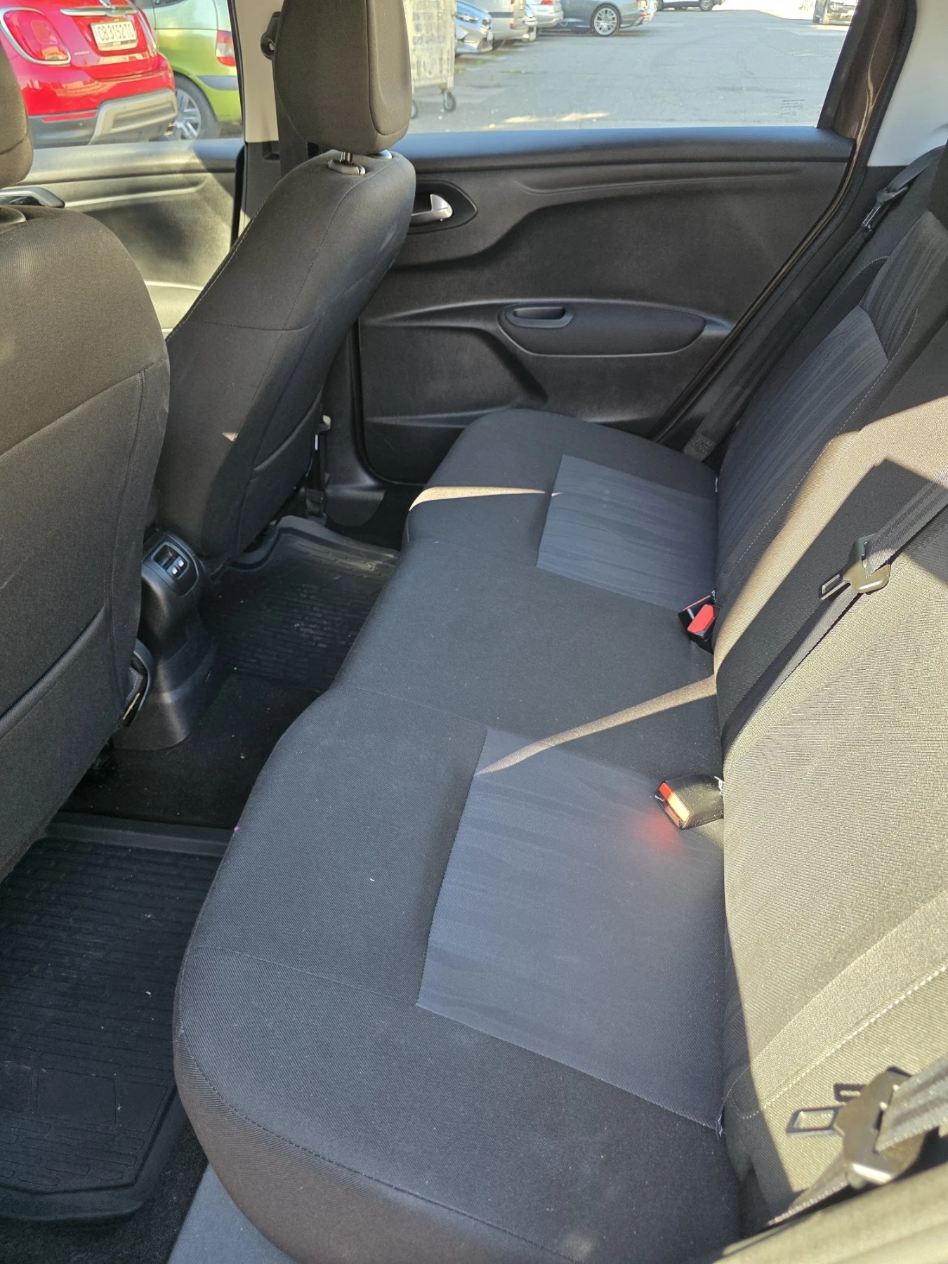 Peugeot 301 ALLURE 1.6HDI, снимка 13 - Автомобили и джипове - 55482099