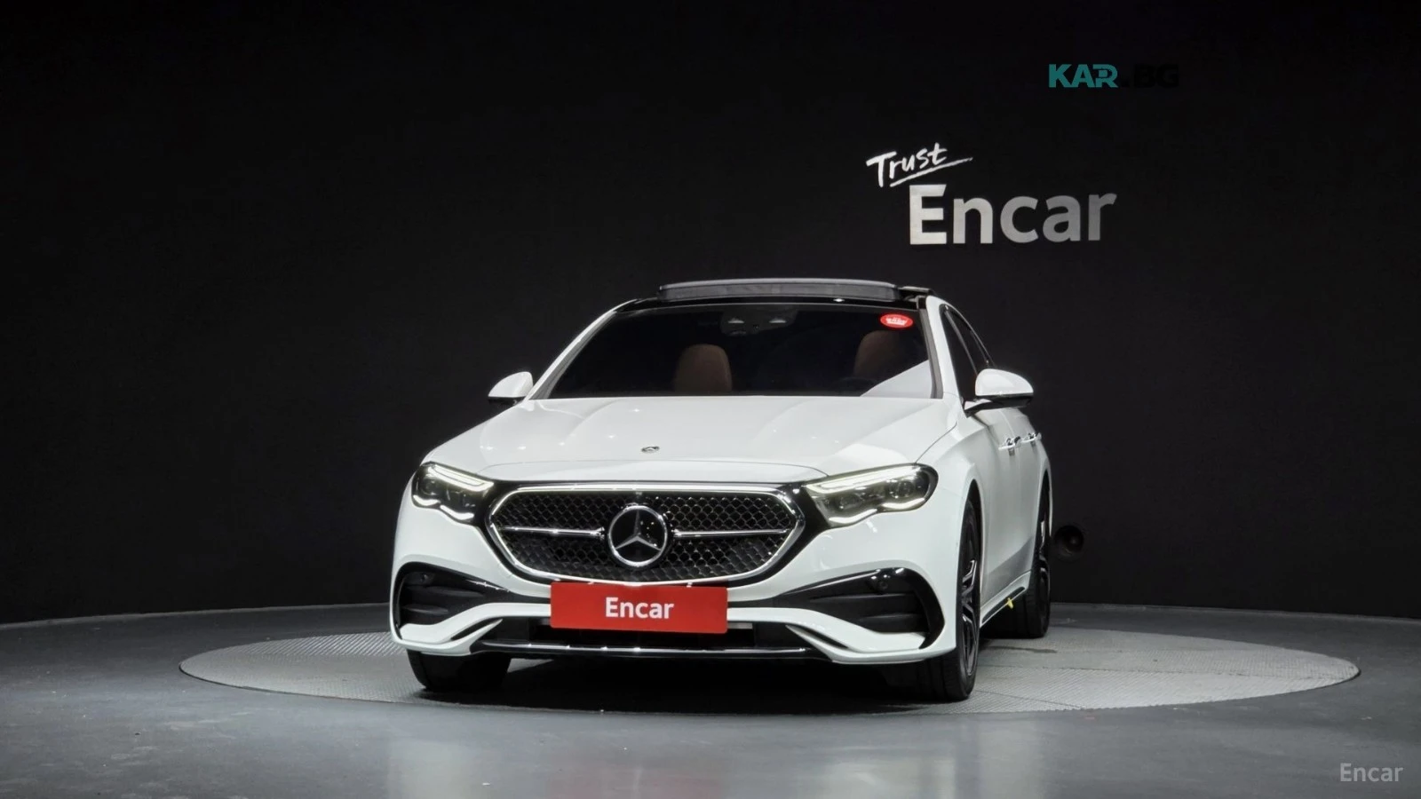 Mercedes-Benz E 300 4MATIC* AMG-LINE* DISTRONIC* ОБДУХ* 360* ХЕДЪП* , снимка 2 - Автомобили и джипове - 55798942