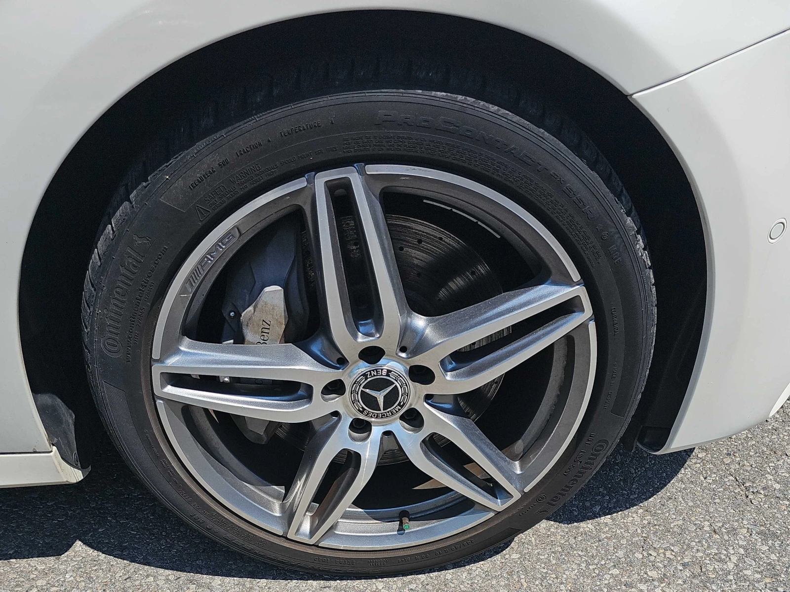 Mercedes-Benz E 400 4MATIC* CARFAX * BURMESTER * HEAD-UP * LIEN ASSIST, снимка 5 - Автомобили и джипове - 56122912
