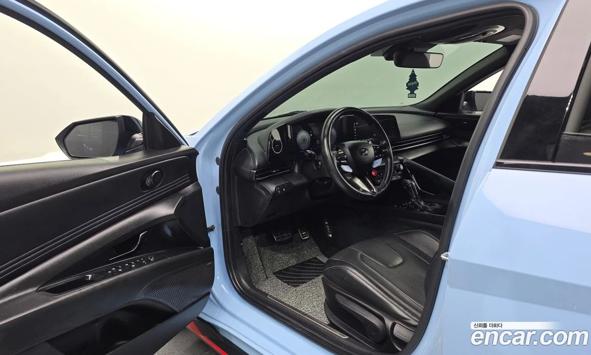 Hyundai Elantra 2.0 N, снимка 13 - Автомобили и джипове - 56155907