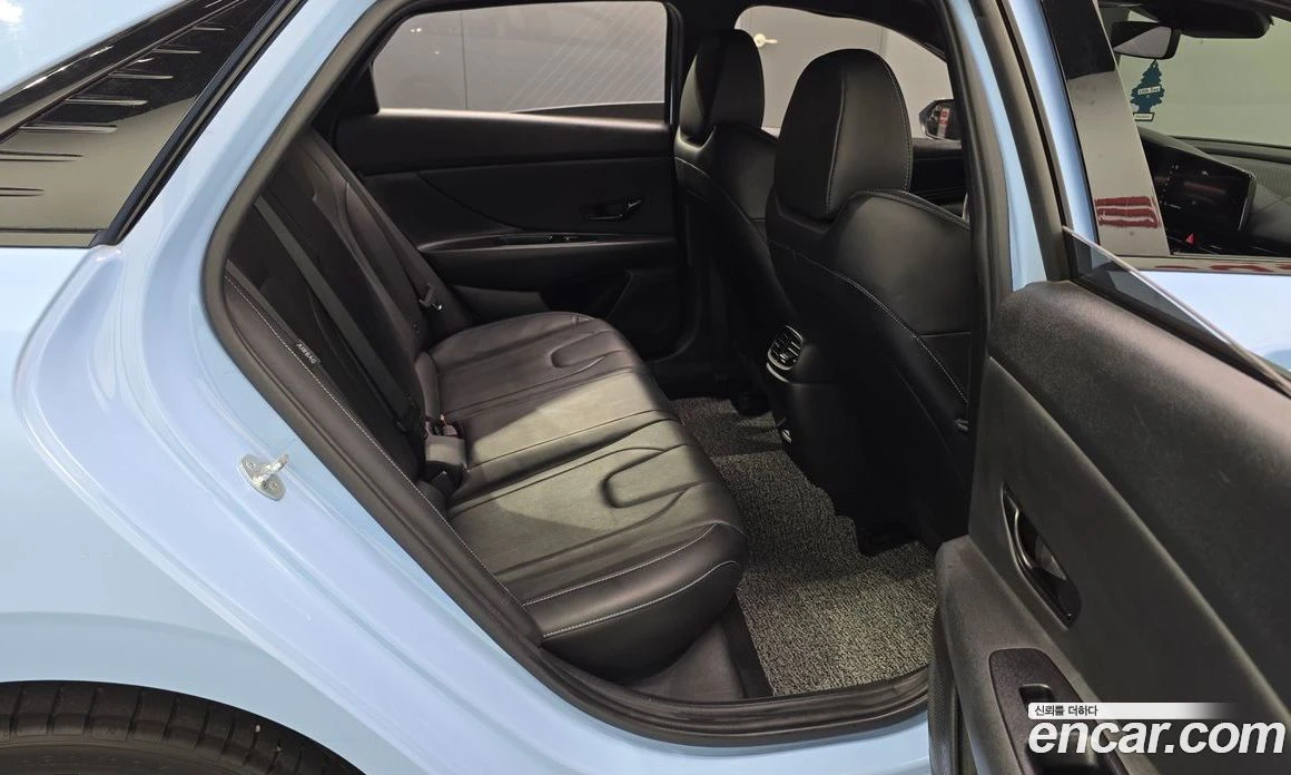 Hyundai Elantra 2.0 N, снимка 17 - Автомобили и джипове - 56155907