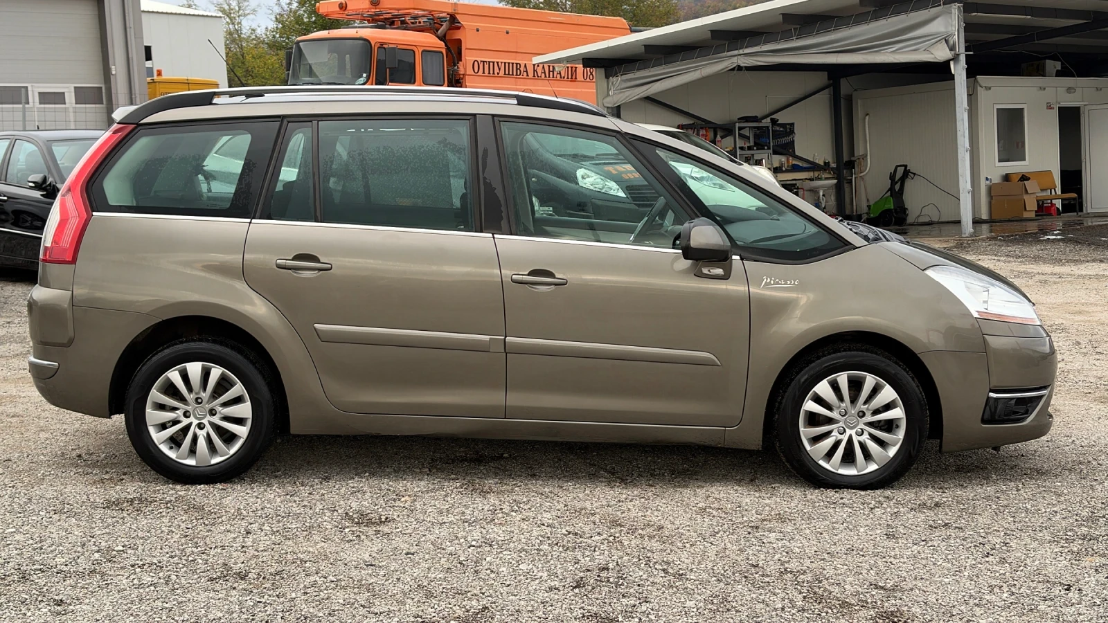 Citroen C4 Picasso Grand- 7 местен - FULL, снимка 4 - Автомобили и джипове - 56748247