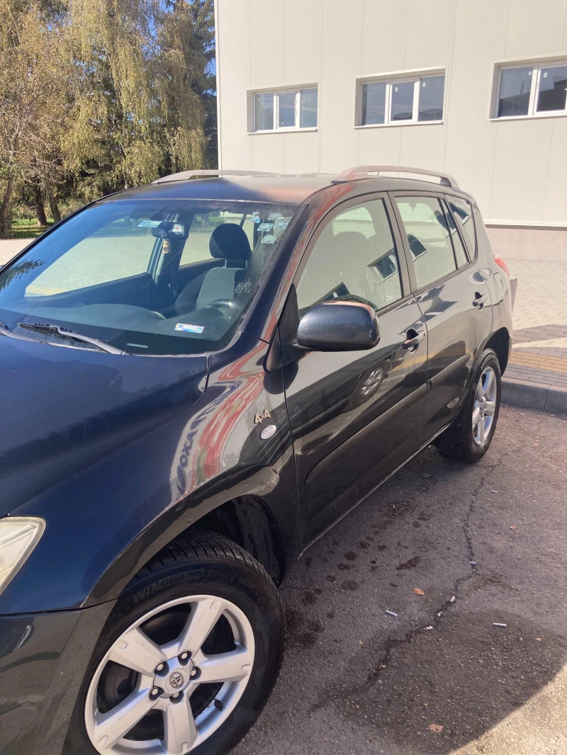 Toyota Rav4, снимка 17 - Автомобили и джипове - 47863353