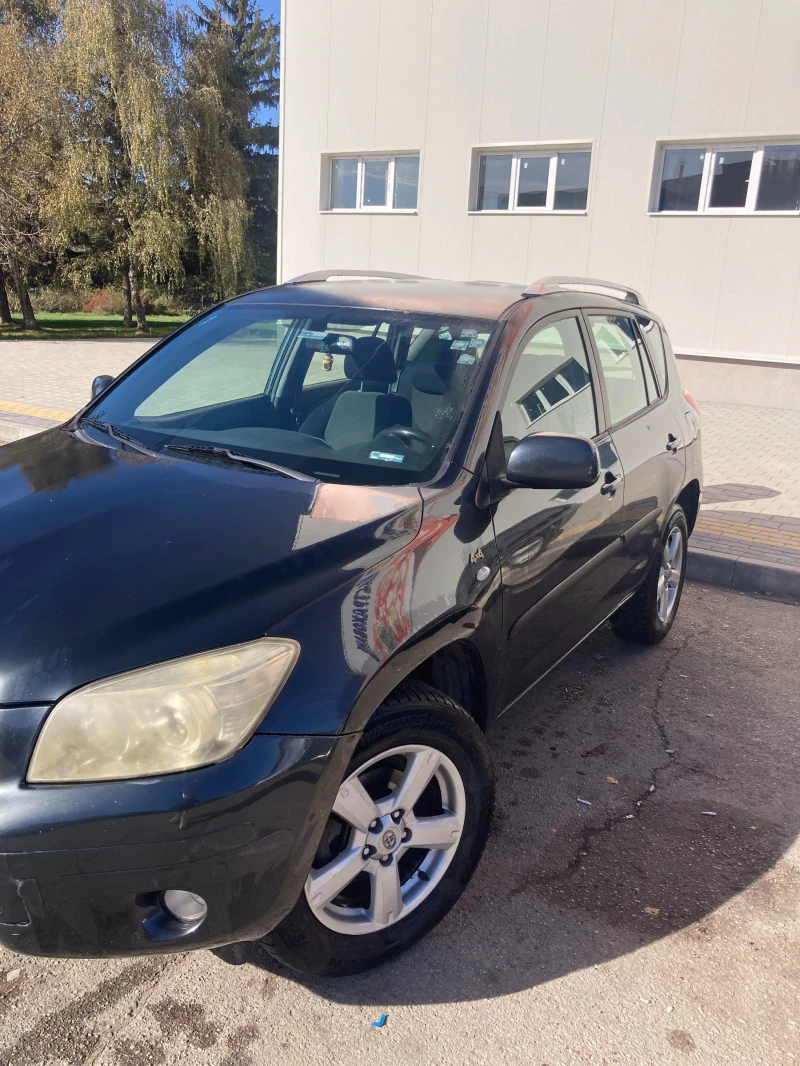 Toyota Rav4, снимка 15 - Автомобили и джипове - 47863353