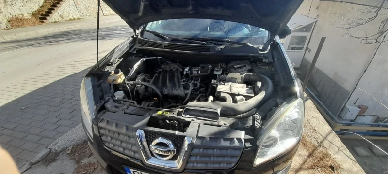 Nissan Qashqai, снимка 6 - Автомобили и джипове - 48503140