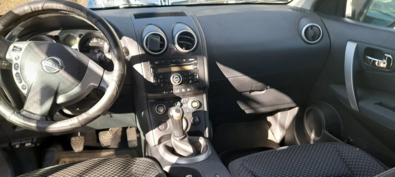 Nissan Qashqai, снимка 7 - Автомобили и джипове - 48503140